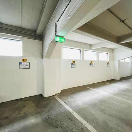 Apstay City Center Deluxe ǀ Free Parking ǀ Self Check-In Graz Dış mekan fotoğraf